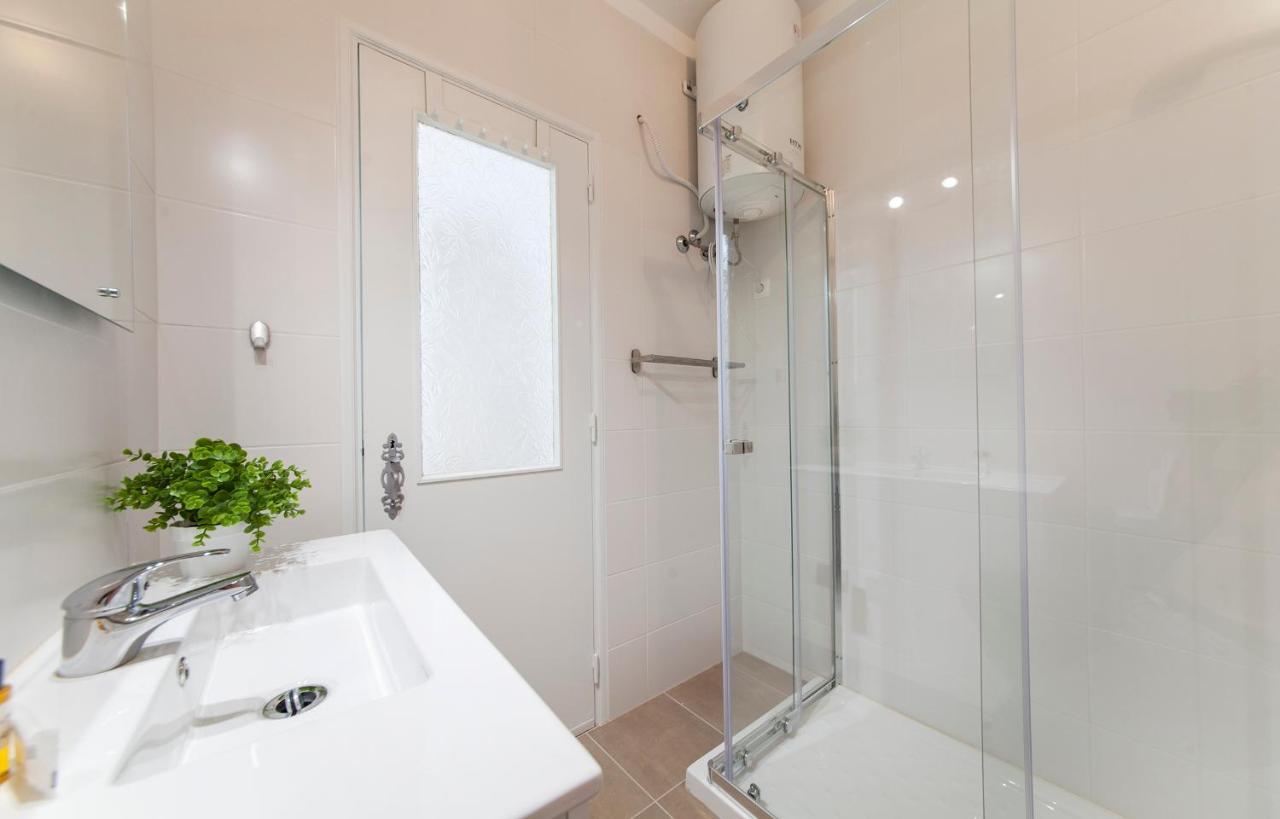 B48 - Olive Tree Street 2 Bed Flat Apartamento Lagos Exterior foto